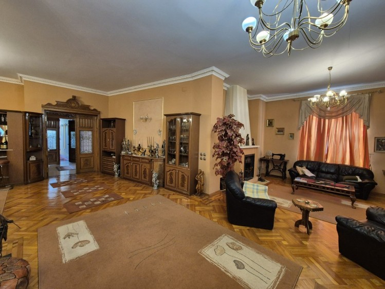 Vila de exceptie in zona Cotroceni &ndash; eleganta arhitecturala si pozitionare premium, Bucuresti