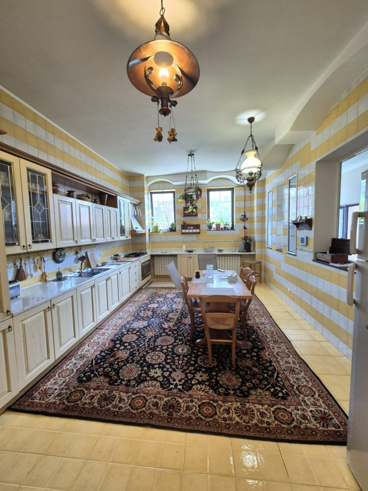 Vila de exceptie in zona Cotroceni &ndash; eleganta arhitecturala si pozitionare premium, Bucuresti