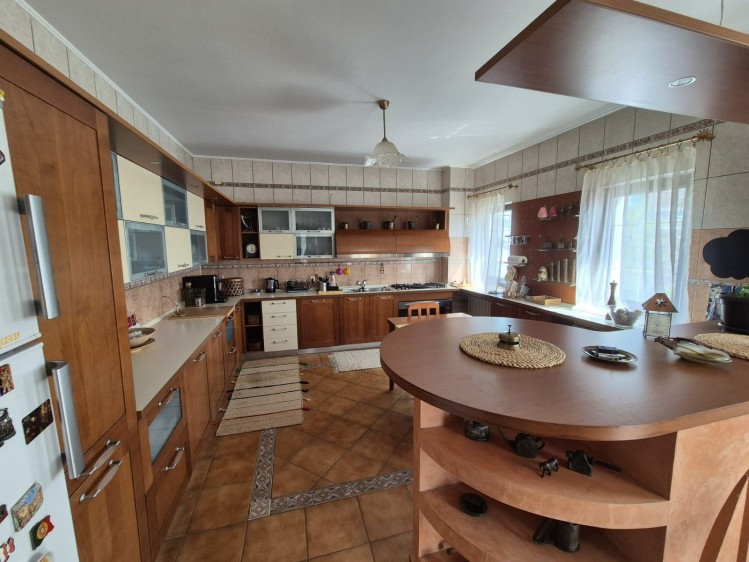 Vila de exceptie in zona Cotroceni &ndash; eleganta arhitecturala si pozitionare premium, Bucuresti