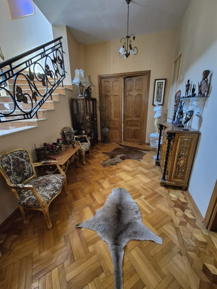 Vila de exceptie in zona Cotroceni &ndash; eleganta arhitecturala si pozitionare premium, Bucuresti