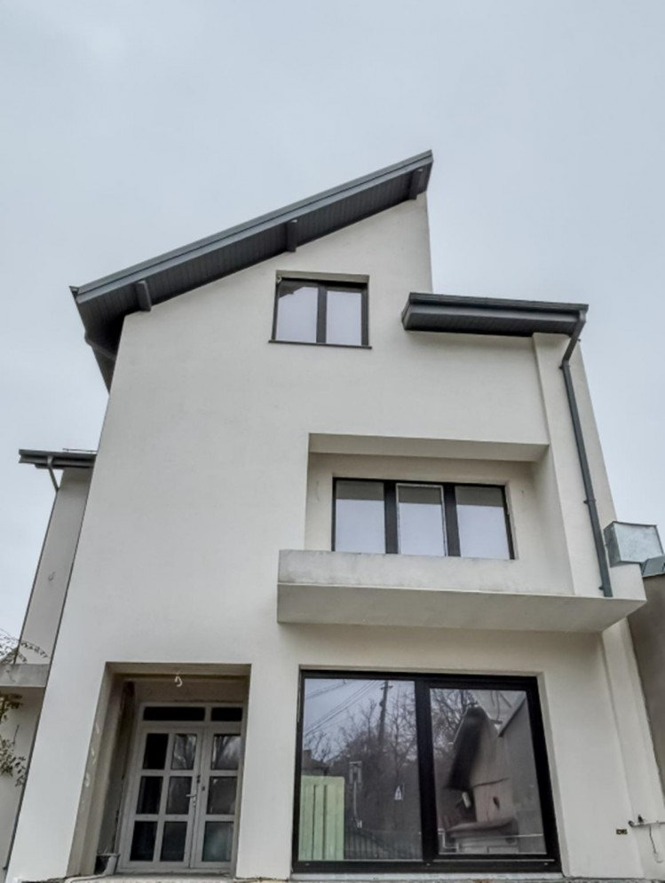 Vila de inchiriat 10 camere pretabila pentru activitati comerciale zona Jiului, Bucuresti