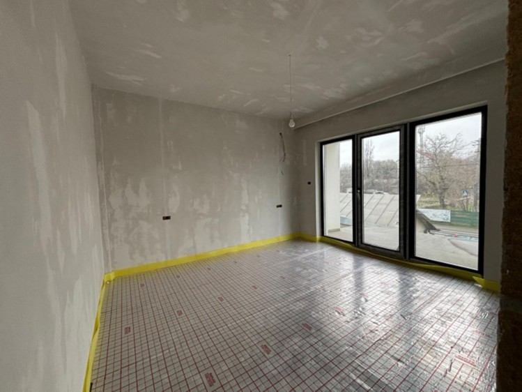 Vila de inchiriat 10 camere pretabila pentru activitati comerciale zona Jiului, Bucuresti