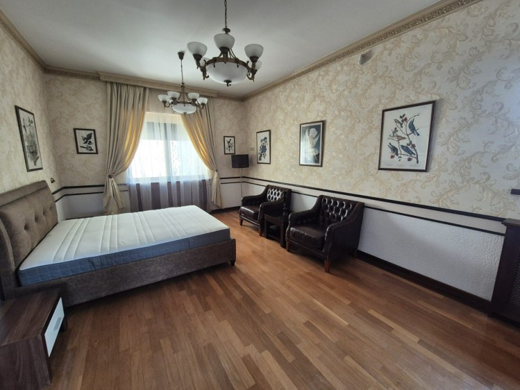 5 room villa for rent beautiful courtyard, good location, Domenii area, Bucharest