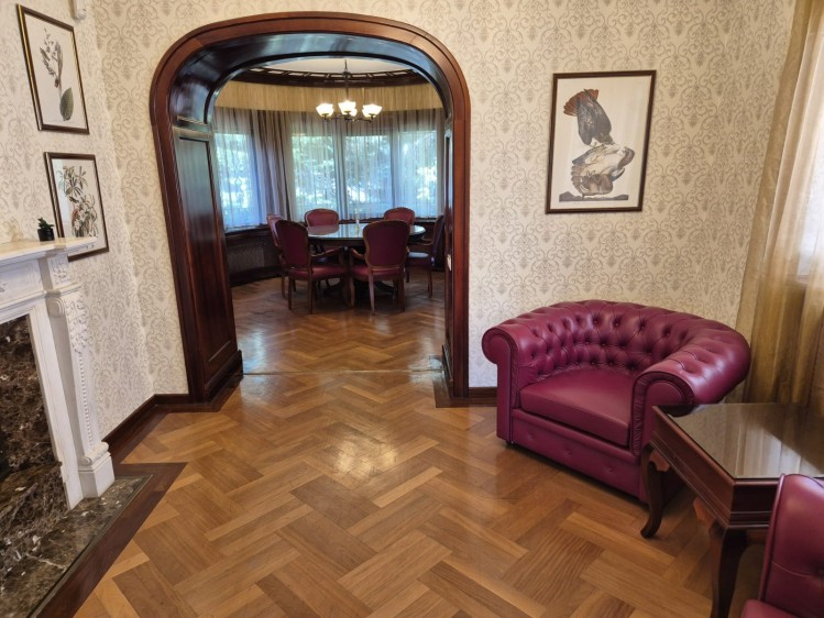 5 room villa for rent beautiful courtyard, good location, Domenii area, Bucharest