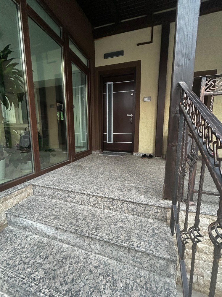 6 room villa for rent Baneasa- Herastrau area, Bucharest