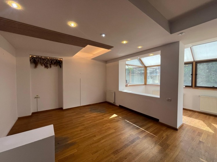 Villa for rent 6 rooms Barbu Vacarescu - Stefan cel Mare area, Bucharest