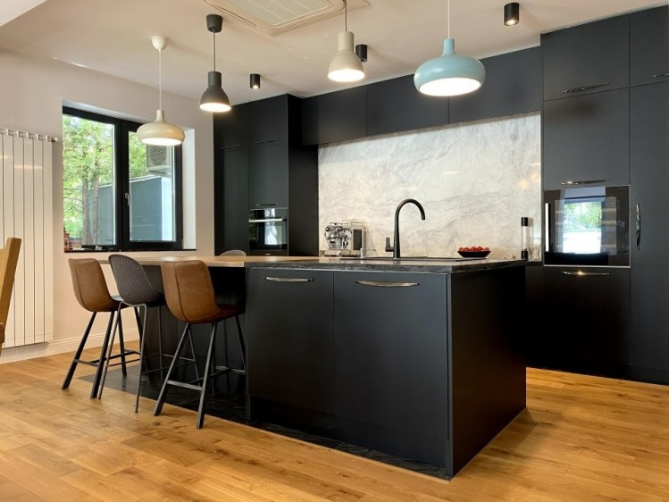 Vila de inchiriat 6 camere zona Iancu Nicolae - Pipera, Bucuresti
