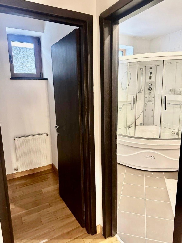 Vila de inchiriat 7 camere zona Pipera - Iancu Nicolae, Bucuresti