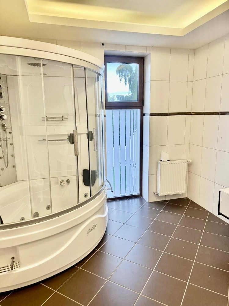 Vila de inchiriat 7 camere zona Pipera - Iancu Nicolae, Bucuresti