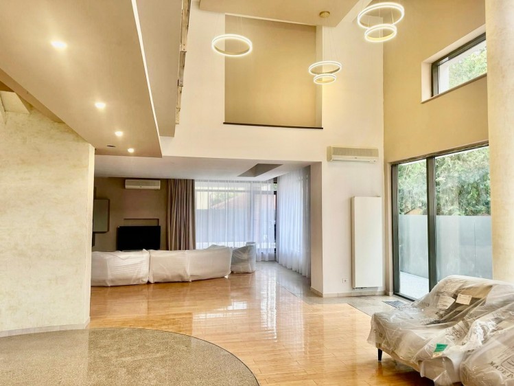 Vila de inchiriat 7 camere zona Pipera - Iancu Nicolae, Bucuresti
