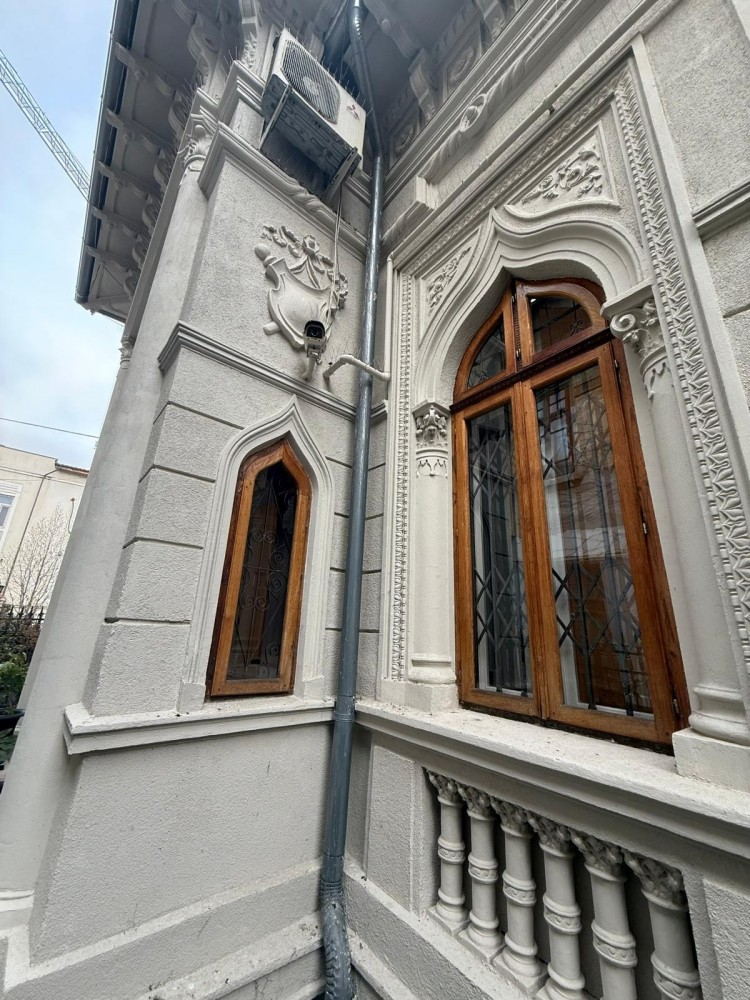 Vila de inchiriat 7 camere pretabila birouri si activitati comerciale zona Piata Victoriei, Bucuresti