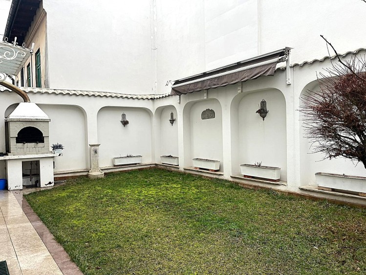 Vila de inchiriat pretabila birouri 8 camere zona Floreasca, Bucuresti