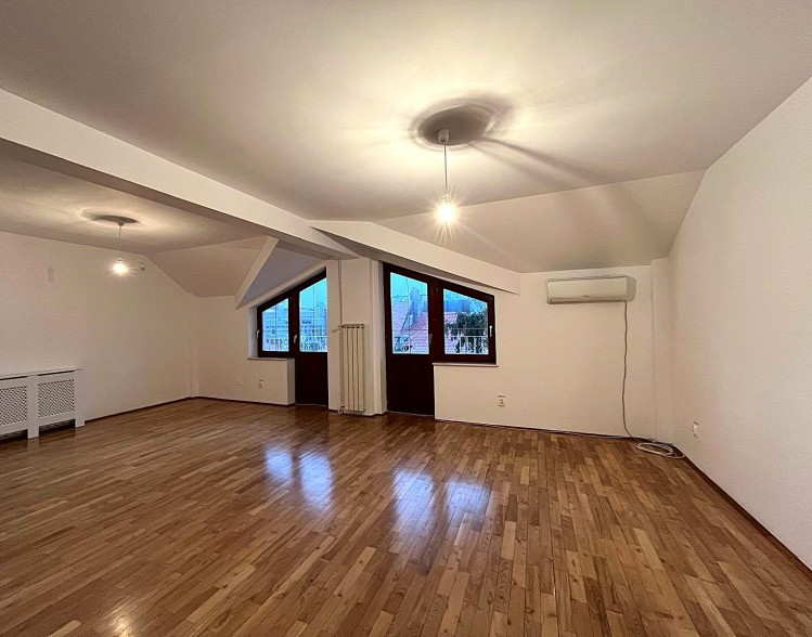 Vila de inchiriat pretabila birouri 8 camere zona Floreasca, Bucuresti