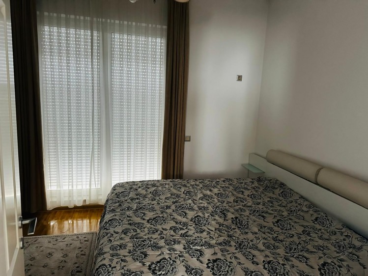 Vila de lux cu piscina semi-olimpica si teren generos de 3.500 mp, Corbeanca - langa Paradisul Verde, judetul Ilfov