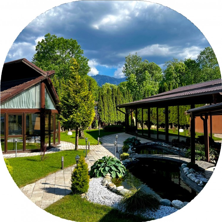 Vila de lux &icirc;n Bran, Transilvania &ndash; Intimitate absolută, vederi spectaculoase și facilități de top