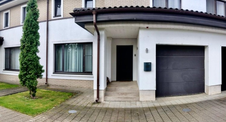 Villa for sale 4 rooms English style Pipera - Iancu Nicolae area, Bucharest