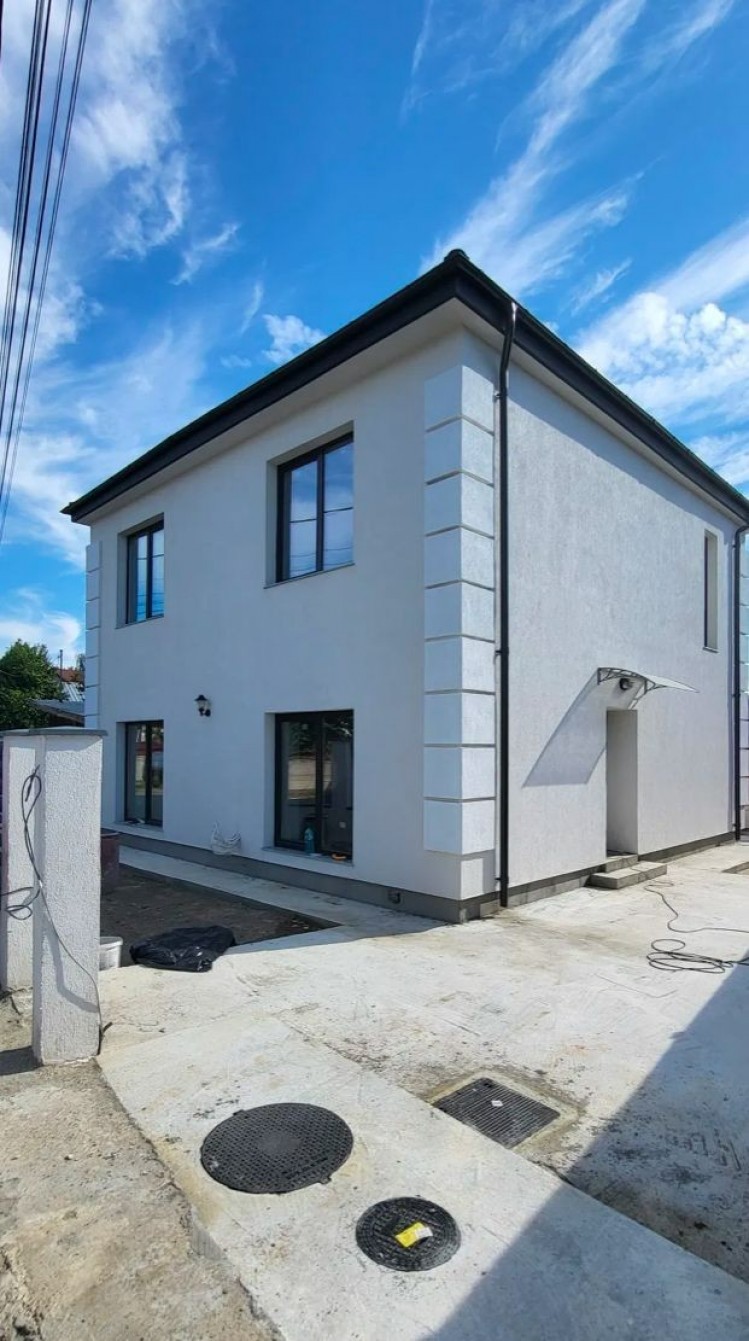 Vila de vanzare 4 camere zona Corbeanca - Central, judetul Ilfov 140 mp