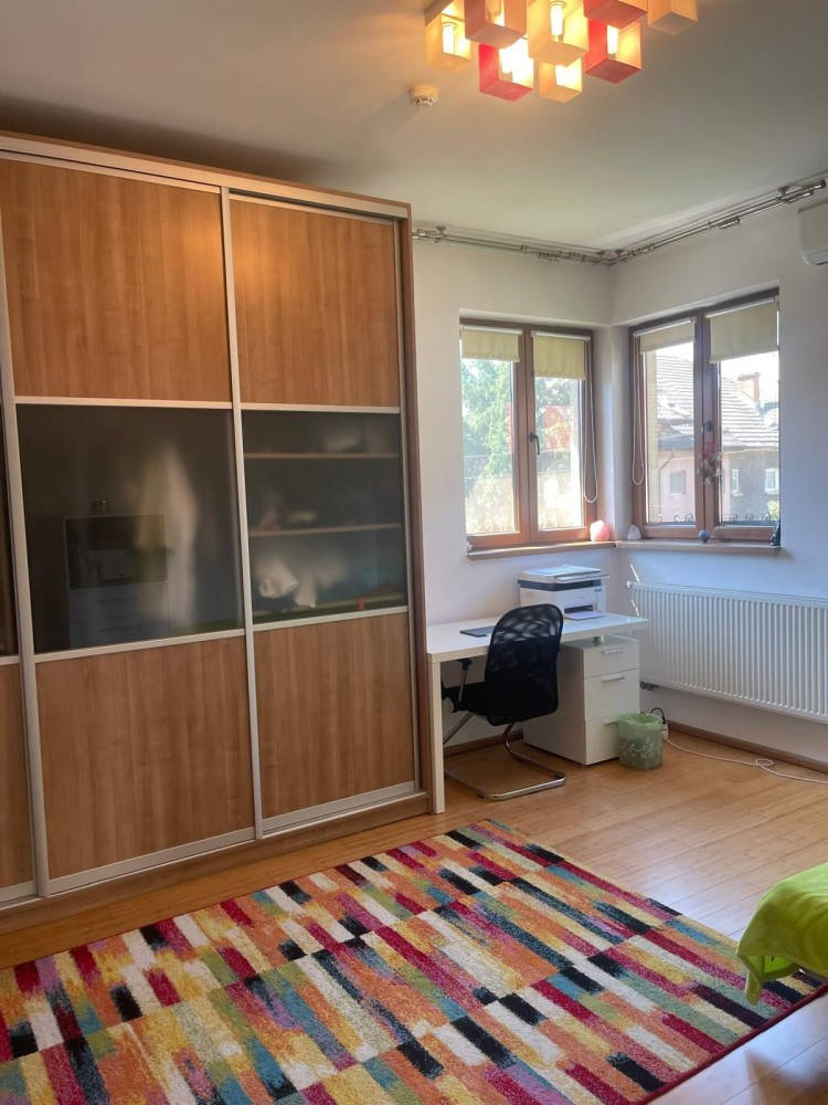 Vila de vanzare 4 camere zona Parcul Circului, Bucuresti 182 mp