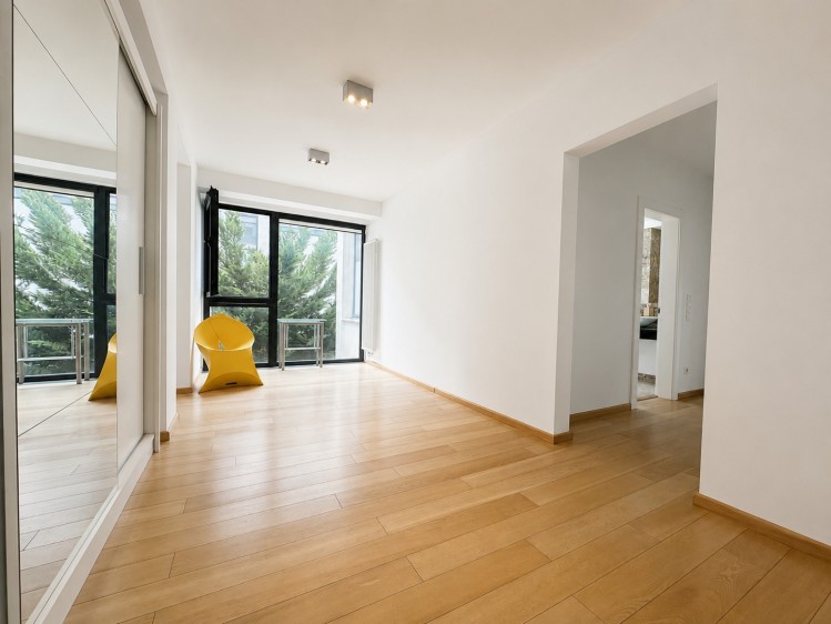 Vila de vanzare 6 camere Iancu Nicolae - Mark Twain, Bucuresti 375 mp