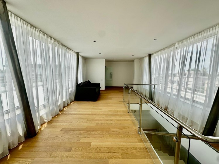 Vila de vanzare 6 camere Iancu Nicolae - Mark Twain, Bucuresti 450 mp