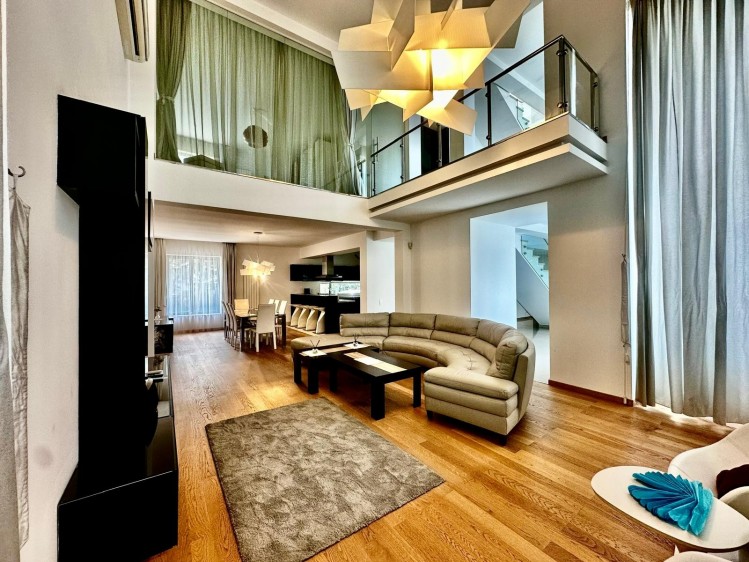 Vila de vanzare 6 camere Iancu Nicolae - Mark Twain, Bucuresti 450 mp