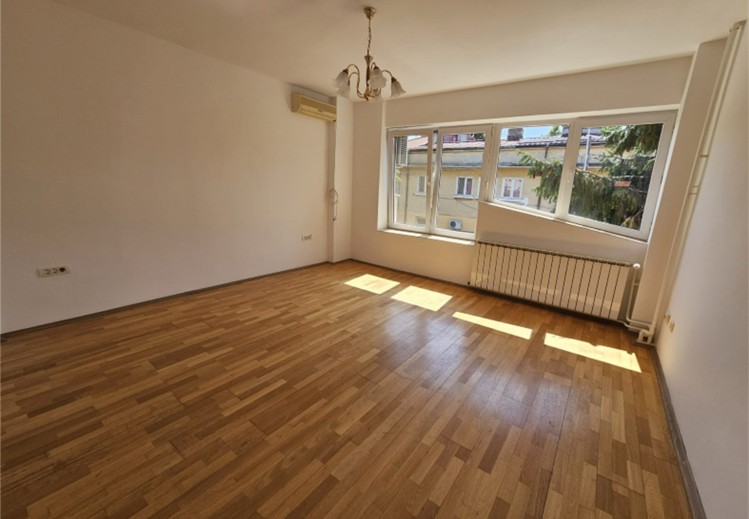 Vila de vanzare 6 camere zona 1 Mai - Domenii, Bucuresti 550 mp