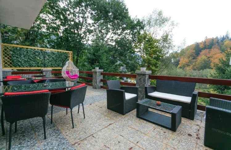 Vila de vanzare 7 camere pretabila activitati hoteliere Sinaia, judetul Prahova