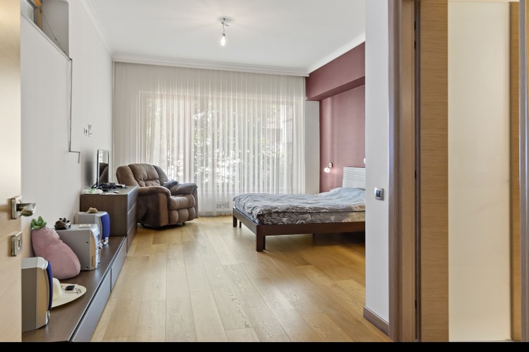 Vila de vanzare 8 camere zona Baneasa-Pipera, Bucuresti 750 mp