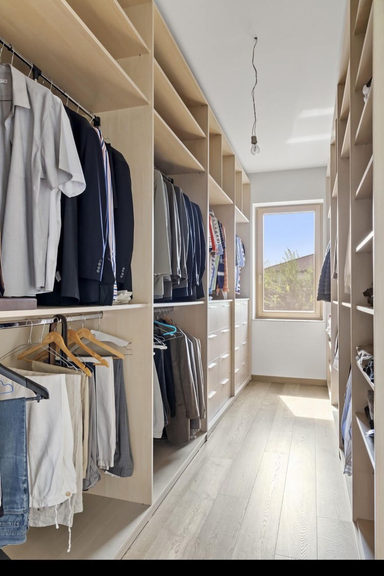 Vila de vanzare 8 camere zona Baneasa-Pipera, Bucuresti 750 mp