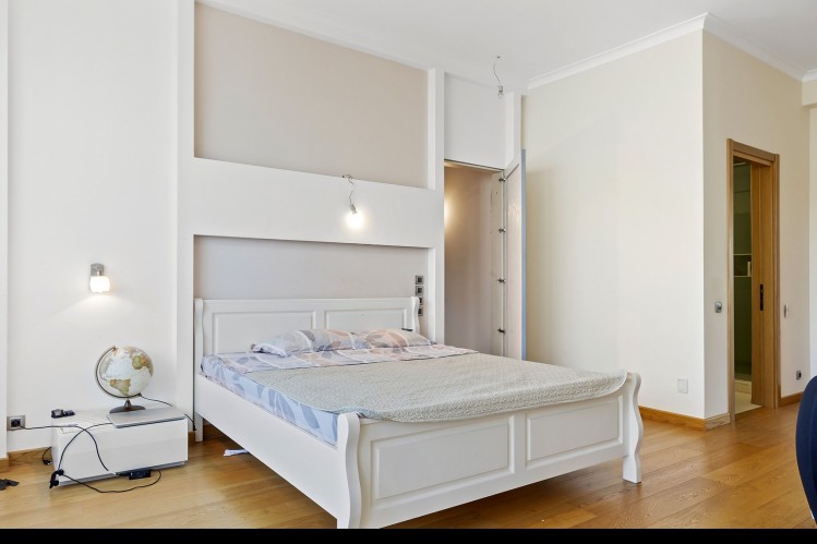 Vila de vanzare 8 camere zona Baneasa-Pipera, Bucuresti 750 mp