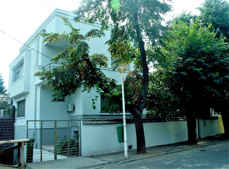 Villa for sale 8 rooms Domenii area, Bucharest 600 sqm