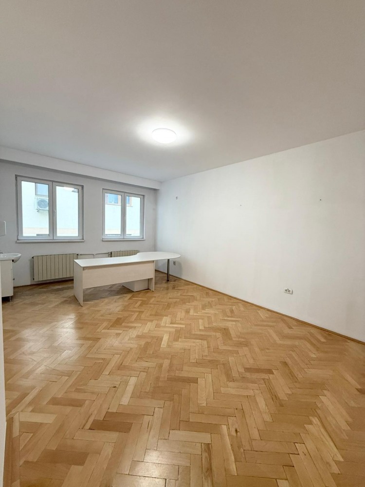 Vila de vanzare 9 camere zona Piata Dorobanti, Bucuresti 365 mp