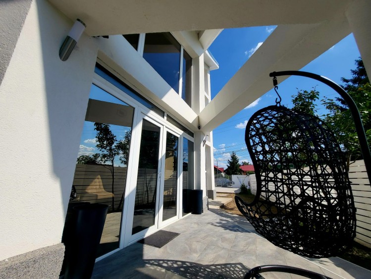 Vila deosebita 6 camere mobilata si utilata, disponibila imediat  zona Corbeanca, judetul Ilfov