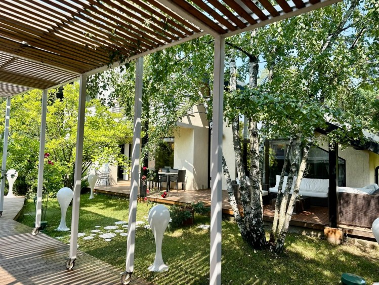 Vila eleganta 360 mp, P+1, teren generos, jacuzzi și garaj – complex exclusivist, zona Iancu Nicolae