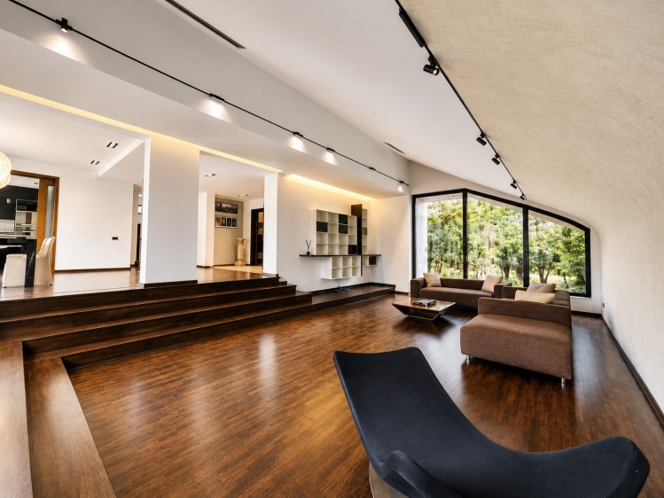 Elegant villa 360 sqm, GF+1, generous land, jacuzzi and garage &ndash; exclusive complex, Iancu Nicolae area
