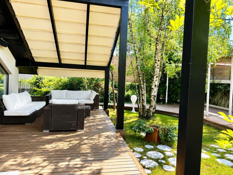 Elegant villa 360 sqm, GF+1, generous land, jacuzzi and garage &ndash; exclusive complex, Iancu Nicolae area