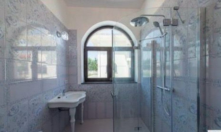 Vila eleganta de inchiriat in zona Sisesti &ndash; 4 dormitoare, curte generoasa, Bucuresti
