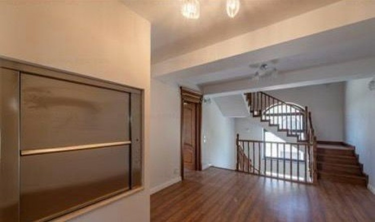 Vila eleganta de inchiriat in zona Sisesti &ndash; 4 dormitoare, curte generoasa, Bucuresti
