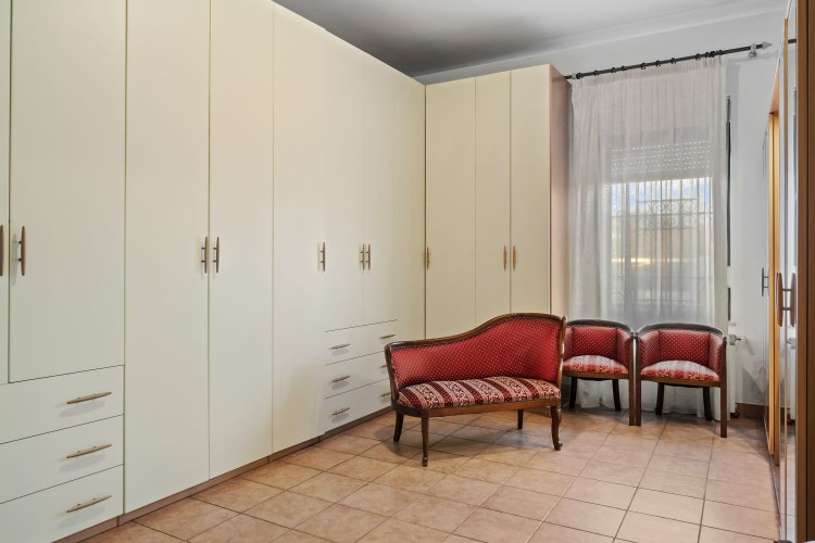 Elegant Tuscan style villa with guest house and garage, Petresti -  Corbeanca, Ilfov county
