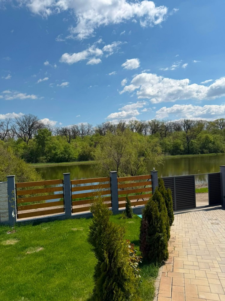 Vila exclusivista de vanzare 5 camere zona Corbeanca, judetul Ilfov 426 mp