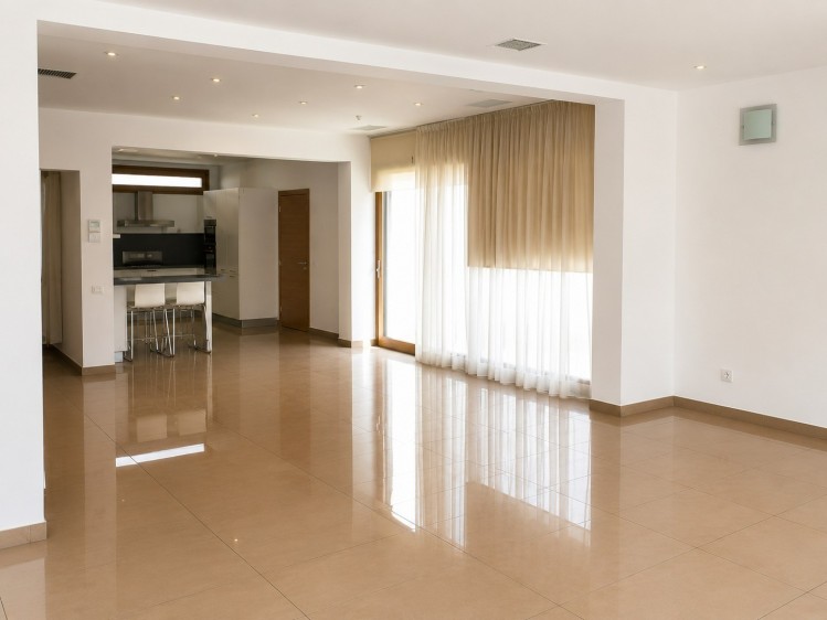 Vila frumoasa cu piscina de inchiriat 5 camere zona Iancu Nicolae, Bucuresti