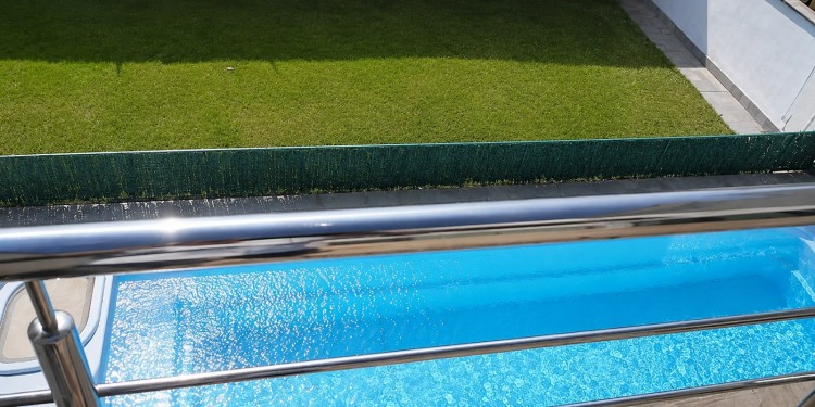 Vila frumoasa cu piscina de inchiriat 5 camere zona Iancu Nicolae, Bucuresti