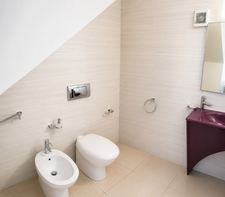Vila frumoasa cu piscina de inchiriat 5 camere zona Iancu Nicolae, Bucuresti