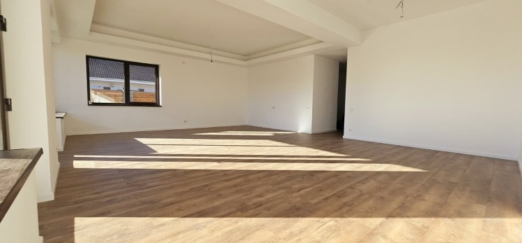 Vila in stil mediteranean de vanzare 5 camere zona Corbeanca, judetul Ilfov