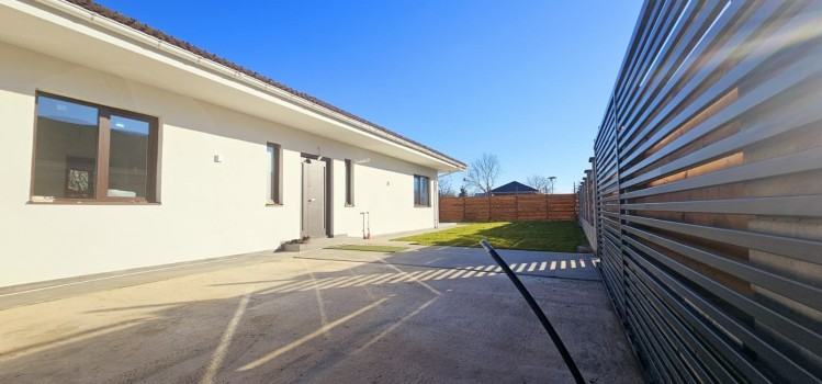 Vila in stil mediteranean de vanzare 5 camere zona Corbeanca, judetul Ilfov