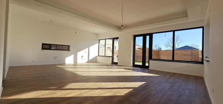 Vila in stil mediteranean de vanzare 5 camere zona Corbeanca, judetul Ilfov