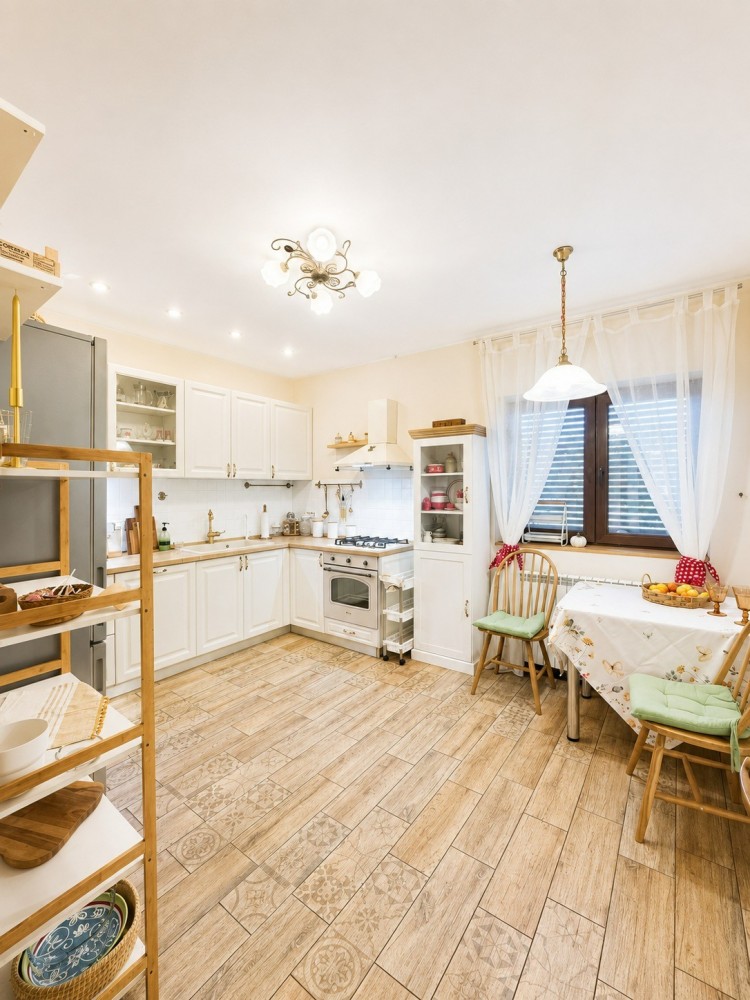 Vila individuala, 6 camere, complet mobilata, Pipera, in apropierea Scolilor Internationale, Bucuresti
