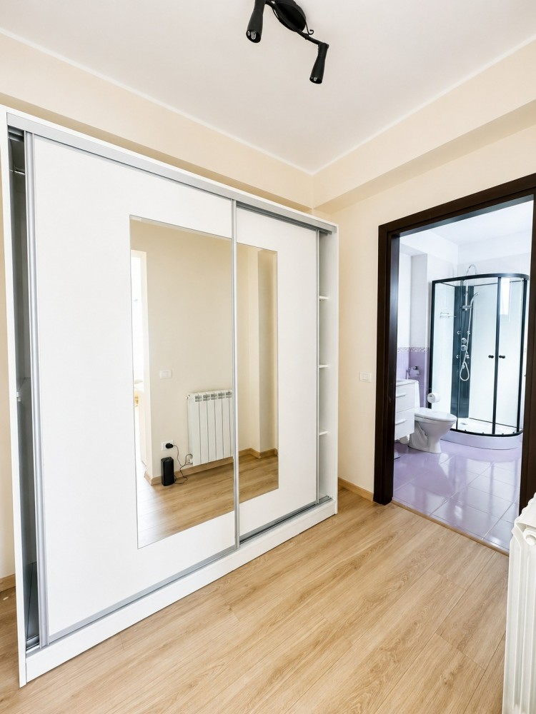 Vila individuala, 6 camere, complet mobilata, Pipera, in apropierea Scolilor Internationale, Bucuresti