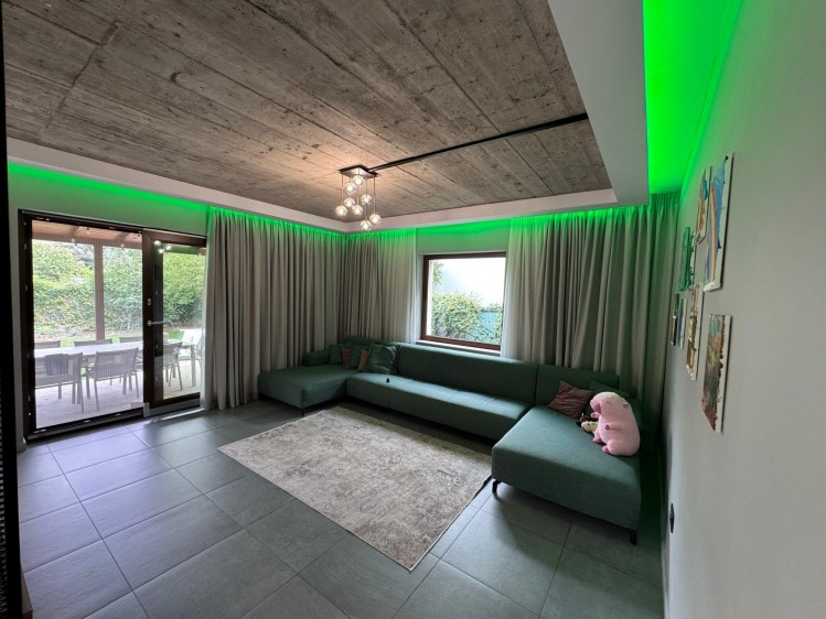 Charming individual villa with 6 rooms, spacious land, and 11kW solar panels – Otopeni, Ilfov County