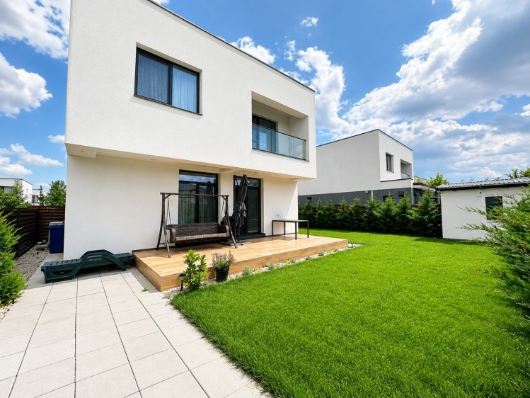 4 room individual villa for sale Tunari area, Ilfov county 173 sqm